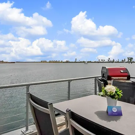 Botel Hausboot Olpenitz
